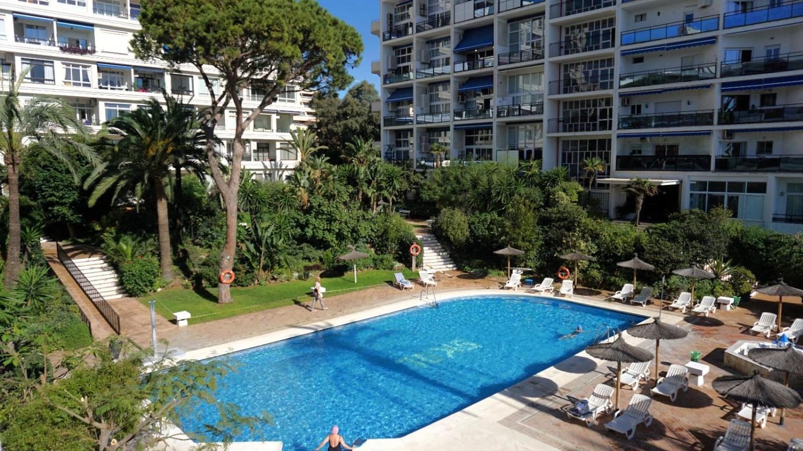 Skol 420C Fantastico 1 Dormitorio Primera Linea De Playa Marbella Bagian luar foto