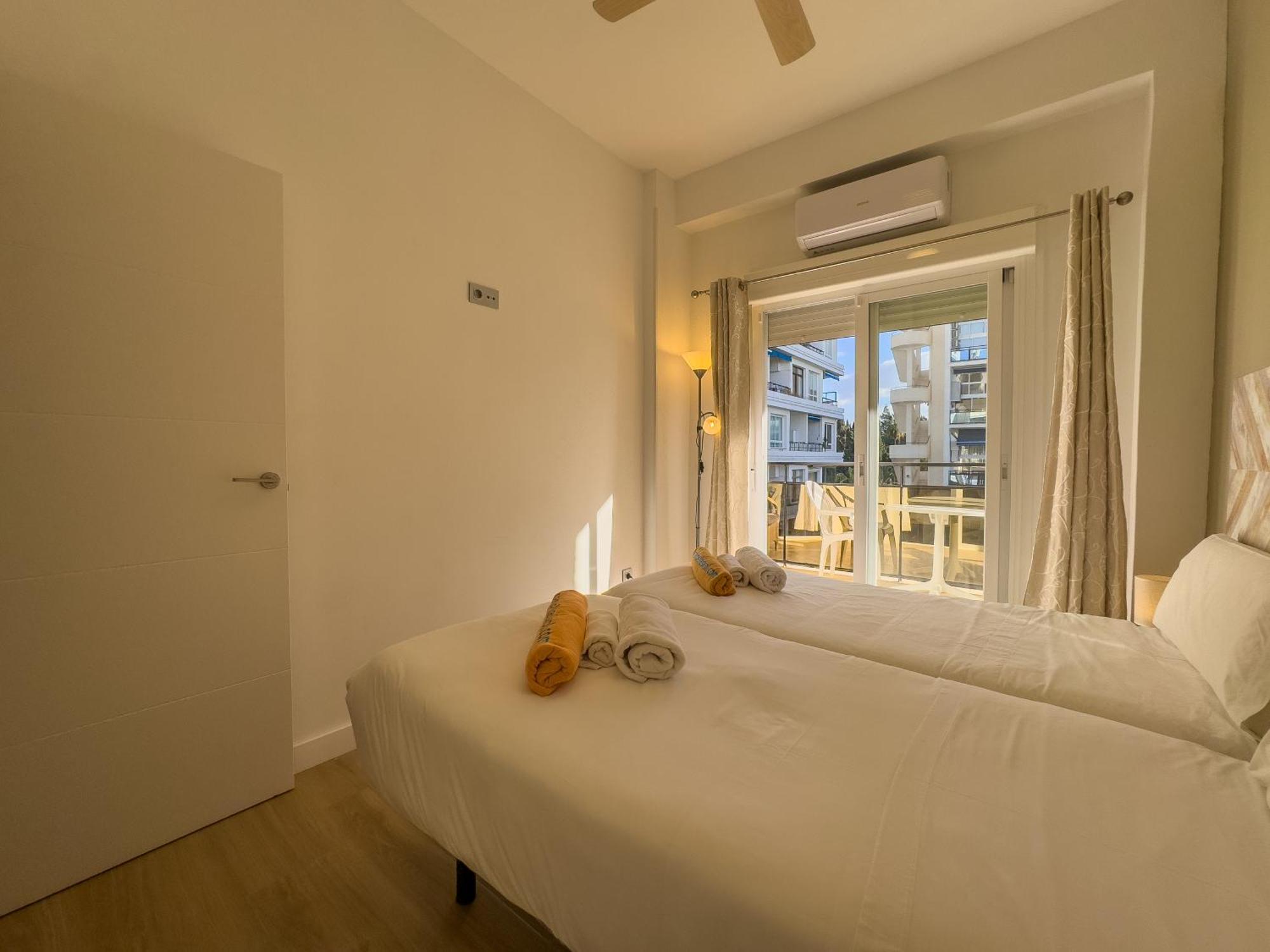 Skol 420C Fantastico 1 Dormitorio Primera Linea De Playa Marbella Bagian luar foto